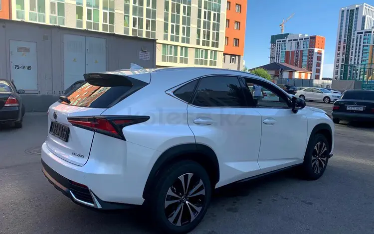 Lexus NX 200 2020 года за 20 000 000 тг. в Астана