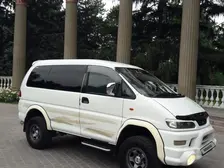Mitsubishi Delica, 2000