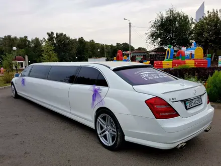 Эксклюзивный лимузин бизнес класса Mercedes S221- 2015 года от VIP Limo в Уральск – фото 5