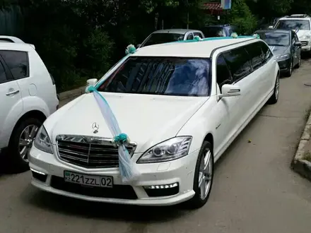 Эксклюзивный лимузин бизнес класса Mercedes S221- 2015 года от VIP Limo в Уральск – фото 10