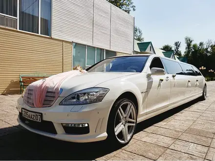 Эксклюзивный лимузин бизнес класса Mercedes S221- 2015 года от VIP Limo в Уральск – фото 44