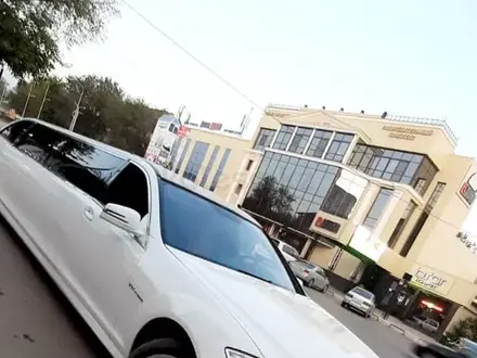 Эксклюзивный лимузин бизнес класса Mercedes S221- 2015 года от VIP Limo в Уральск – фото 46