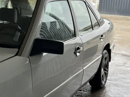 Mercedes-Benz E 230 1991 года за 970 000 тг. в Жанакорган – фото 3