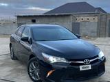 Toyota Camry 2015 года за 7 500 000 тг. в Жанаозен – фото 3