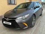 Toyota Camry 2015 года за 9 500 000 тг. в Атырау – фото 2