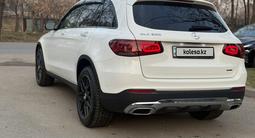 Mercedes-Benz GLC 300 2021 годаfor17 500 000 тг. в Алматы – фото 3