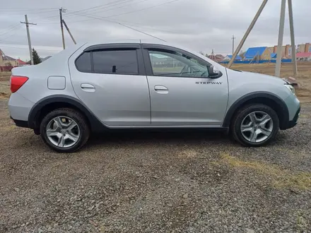 Renault Logan 2021 года за 6 200 000 тг. в Уральск – фото 2