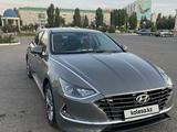 Hyundai Sonata 2023 годаүшін10 600 000 тг. в Уральск – фото 3