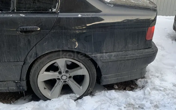 BMW 528 1998 года за 2 800 000 тг. в Алматы