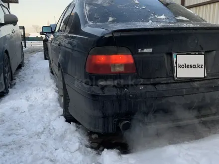 BMW 528 1998 года за 2 800 000 тг. в Алматы – фото 5