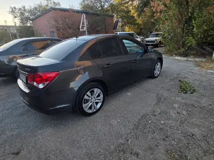 Chevrolet Cruze 2015 года за 3 200 000 тг. в Атырау – фото 5