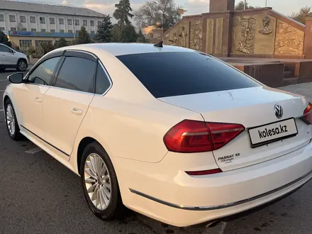 Volkswagen Passat 2016 года за 8 500 000 тг. в Алматы – фото 11