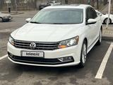 Volkswagen Passat 2016 годаүшін8 500 000 тг. в Алматы
