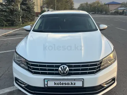 Volkswagen Passat 2016 года за 8 500 000 тг. в Алматы – фото 9