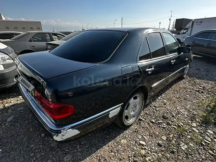 Mercedes-Benz E 280 1997 года за 1 290 000 тг. в Алматы – фото 5