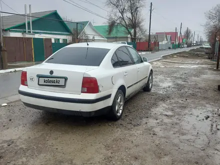 Volkswagen Passat 1997 года за 2 000 000 тг. в Аксай – фото 2