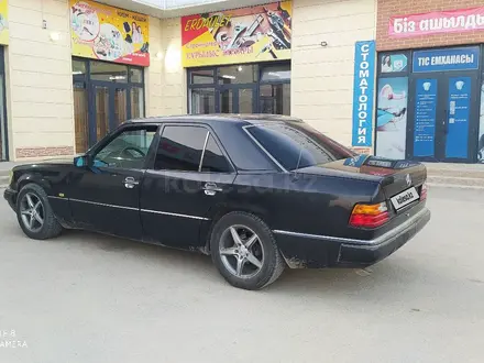 Mercedes-Benz E 230 1988 года за 1 180 000 тг. в Шымкент – фото 4