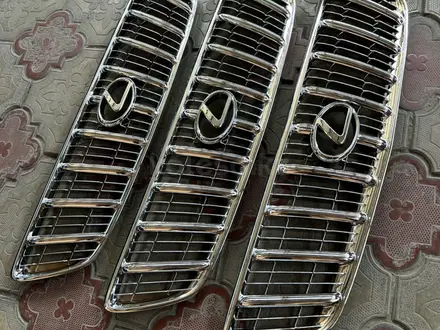 Решетка радиатора Lexus RX 300 за 20 000 тг. в Алматы