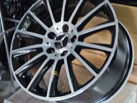 Литые диски для Mercedes-Benz R18 5 112 8.5j et 35 cv 66.6 black polished за 280 000 тг. в Караганда – фото 5