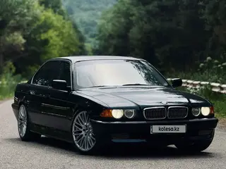 BMW 728