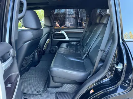 Toyota Land Cruiser 2017 года за 34 000 000 тг. в Астана – фото 14