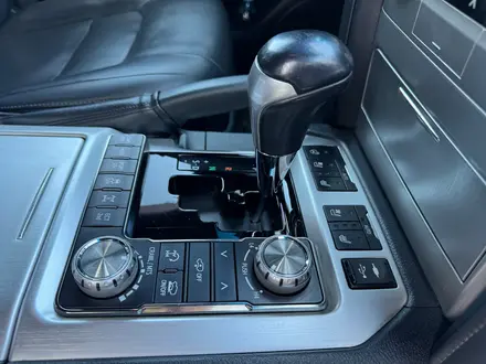 Toyota Land Cruiser 2017 года за 34 000 000 тг. в Астана – фото 26