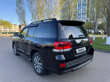 Toyota Land Cruiser 2017 года за 34 000 000 тг. в Астана – фото 4