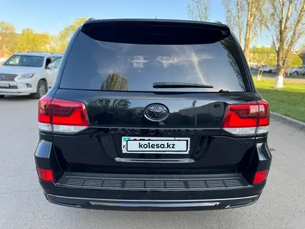 Toyota Land Cruiser 2017 года за 34 000 000 тг. в Астана – фото 5