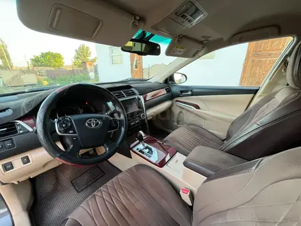 Toyota Camry 2014 года за 9 800 000 тг. в Семей – фото 5
