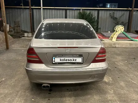 Mercedes-Benz C 230 2003 года за 2 900 000 тг. в Алматы – фото 9