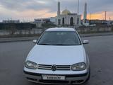 Volkswagen Golf 2001 года за 2 500 000 тг. в Астана