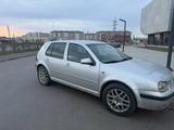 Volkswagen Golf 2001 года за 2 500 000 тг. в Астана – фото 3
