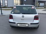 Volkswagen Golf 2001 года за 2 500 000 тг. в Астана – фото 2