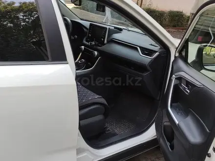 Toyota RAV4 2021 года за 16 400 000 тг. в Алматы – фото 7