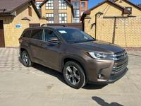 Toyota Highlander 2017 года за 19 700 000 тг. в Павлодар