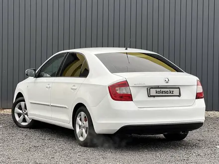 Skoda Rapid 2014 года за 4 990 000 тг. в Актобе – фото 3