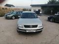 Volkswagen Passat 1997 годаfor1 500 000 тг. в Алматы – фото 9