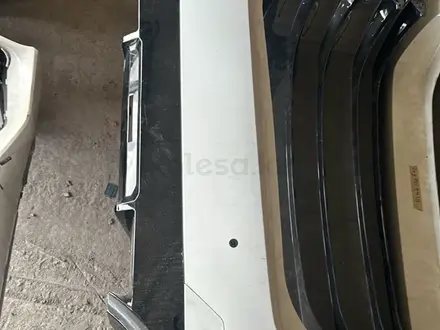 Бампер задний BMW G60 M-pak б. У оригинал за 250 000 тг. в Шымкент