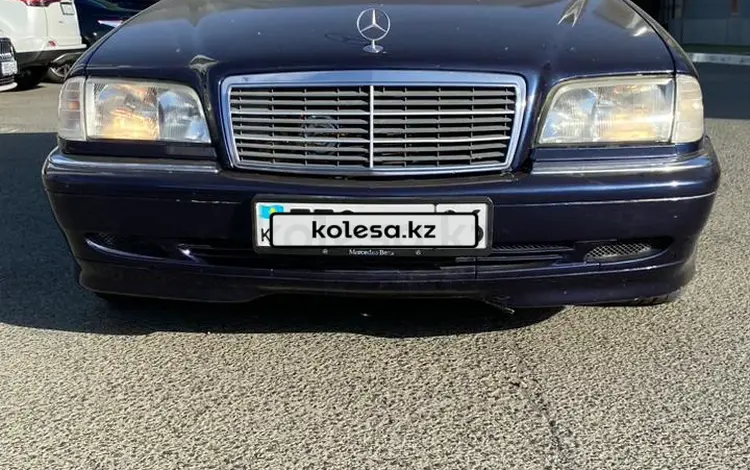 Mercedes-Benz C 180 1994 года за 1 800 000 тг. в Атырау