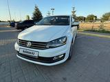 Volkswagen Polo 2017 года за 5 500 000 тг. в Актобе