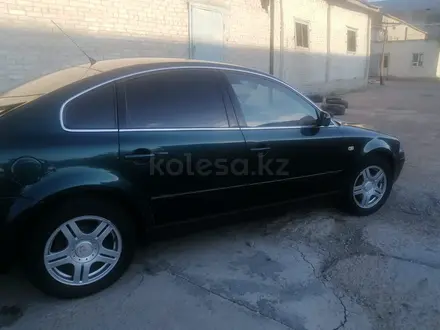 Volkswagen Passat 2002 года за 2 600 000 тг. в Байконыр – фото 7