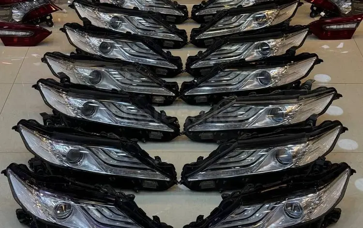 Фара на Toyota Camry 75 за 1 500 тг. в Алматы