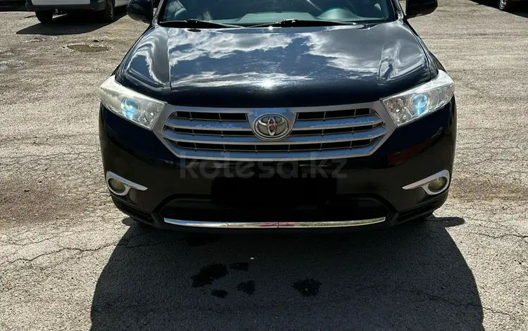 Toyota Highlander 2011 года за 13 500 000 тг. в Кокшетау