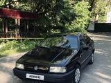 Volkswagen Passat 1990 годаүшін1 100 000 тг. в Алматы