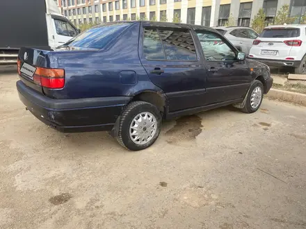 Volkswagen Vento 1995 года за 1 000 000 тг. в Астана – фото 6