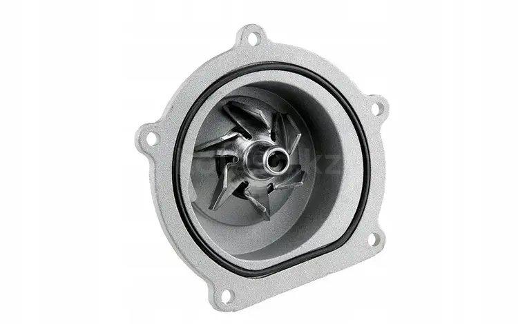 Насос системы охлаждения за 18 000 тг. в Алматы