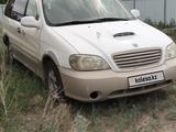 Kia Carnival 2001 годаүшін780 000 тг. в Караганда