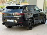 Land Rover Range Rover Sport SV Edition One 2024 годаүшін147 458 000 тг. в Алматы – фото 4