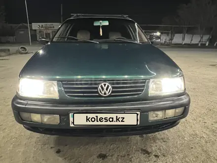 Volkswagen Passat 1995 года за 2 100 000 тг. в Жетысай – фото 3