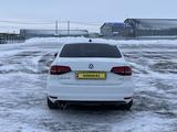 Volkswagen Jetta 2017 года за 7 800 000 тг. в Уральск – фото 5